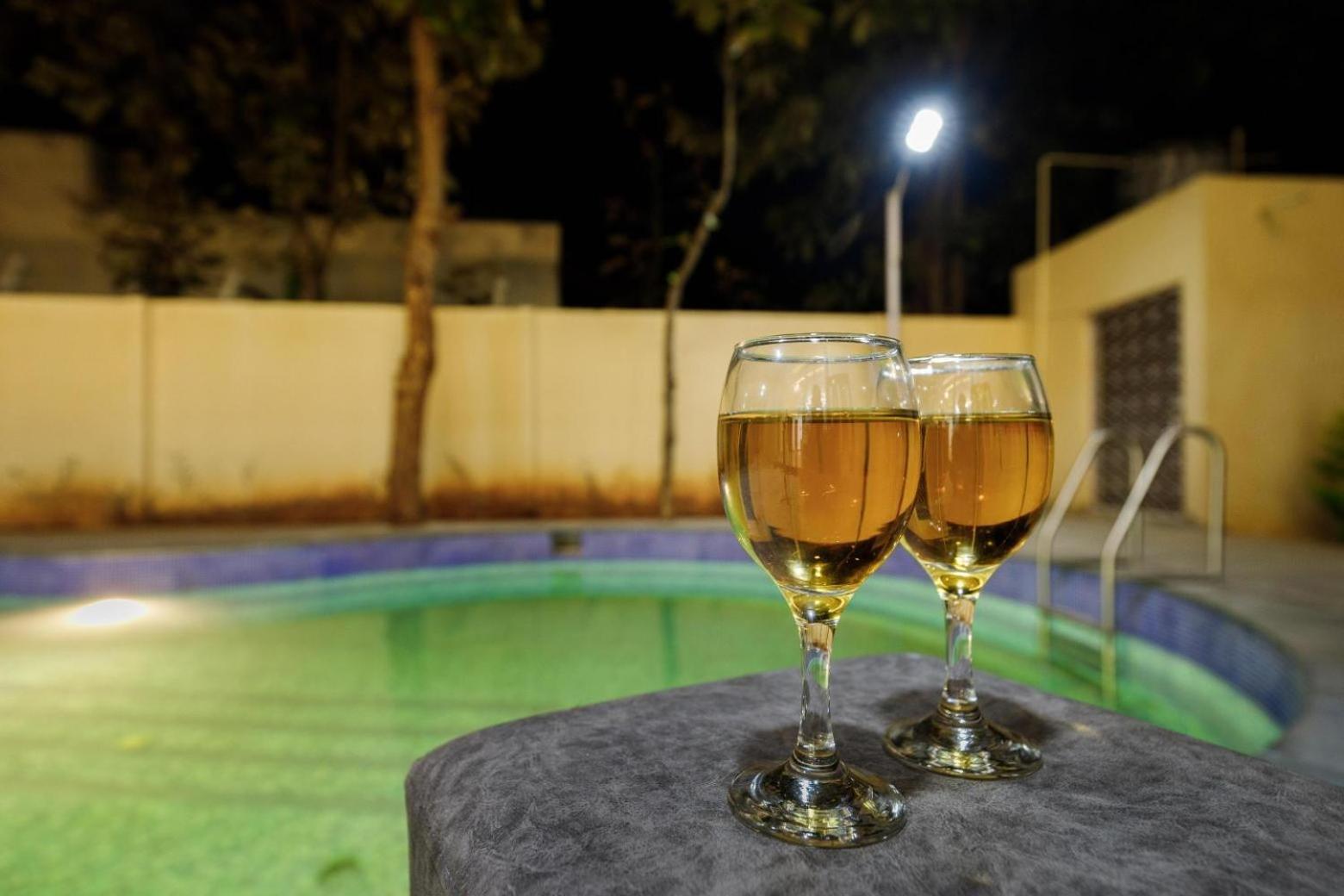 Villa Exotica By Stayjade5Bhkpoolacprojector Denkanikottai Ngoại thất bức ảnh