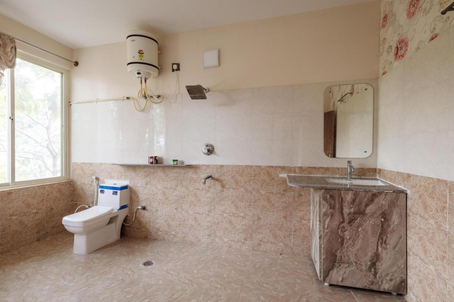 Villa Exotica By Stayjade5Bhkpoolacprojector Denkanikottai Ngoại thất bức ảnh