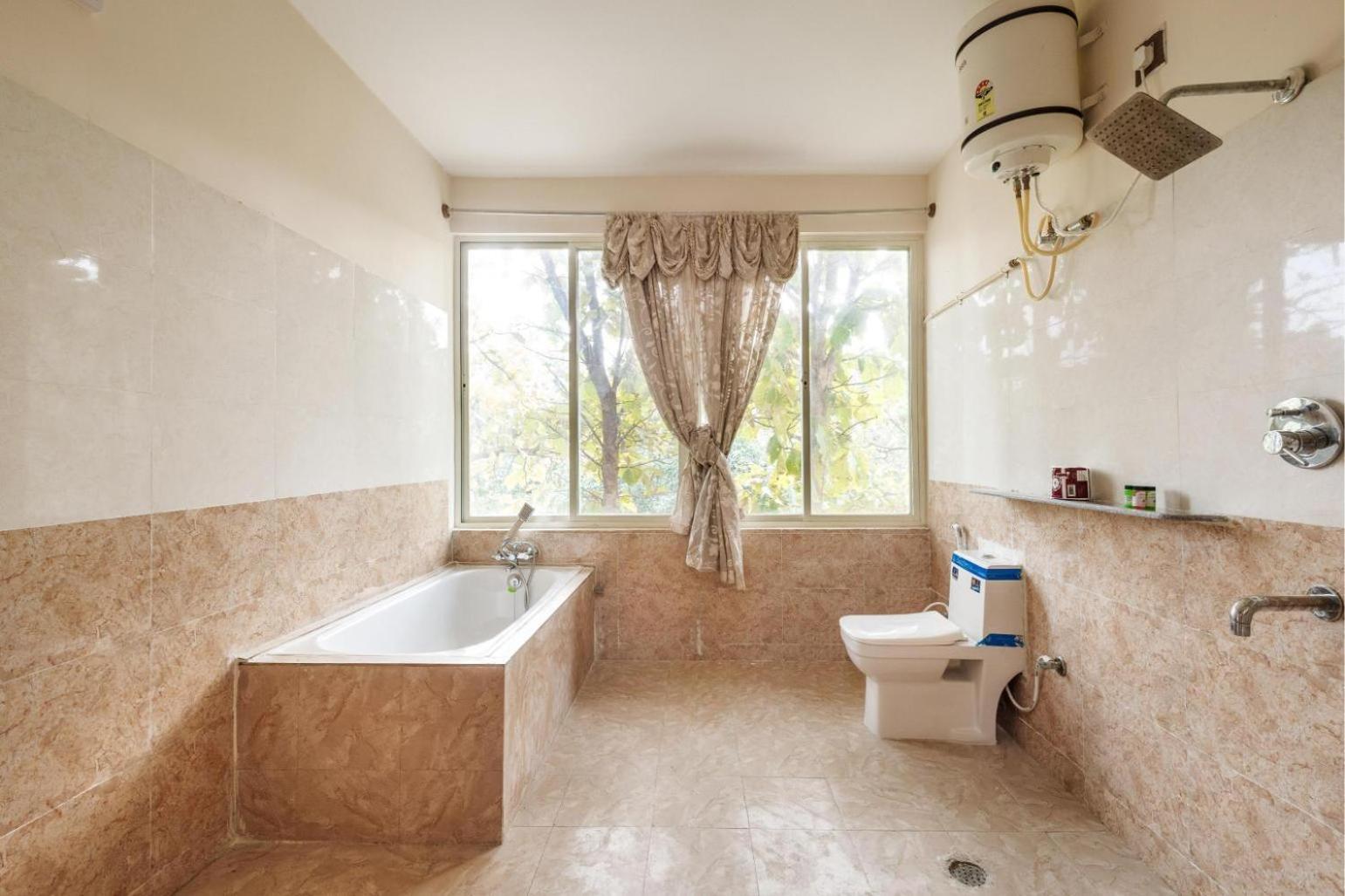 Villa Exotica By Stayjade5Bhkpoolacprojector Denkanikottai Ngoại thất bức ảnh