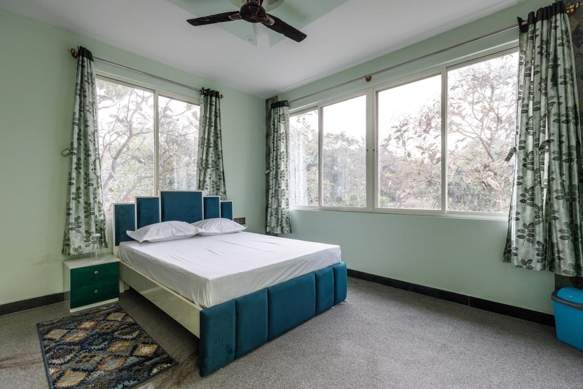 Villa Exotica By Stayjade5Bhkpoolacprojector Denkanikottai Ngoại thất bức ảnh